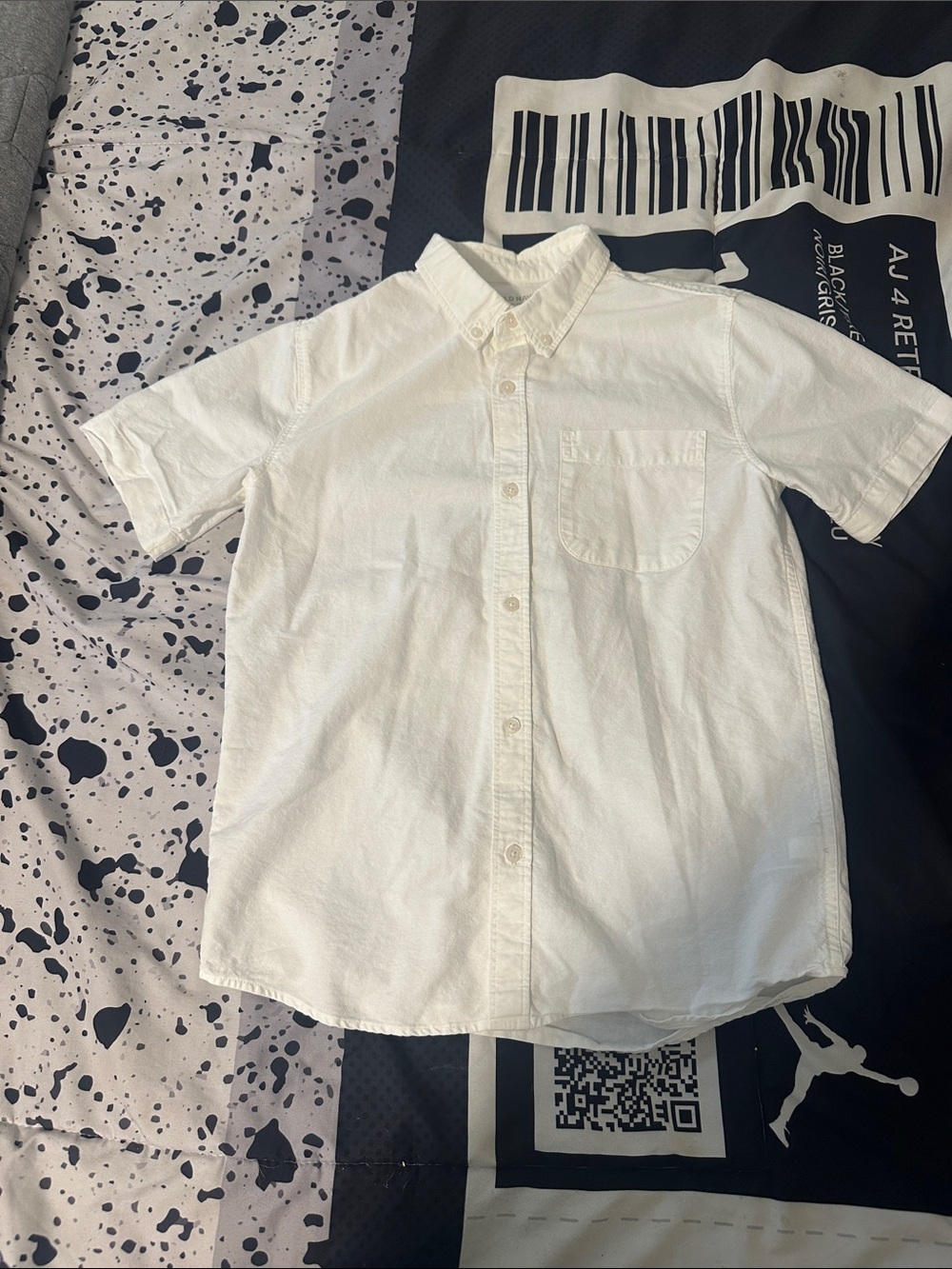 Old Navy Bloys Classic White Short-Sleeve Button-Down Shirt Size XL (14/16)